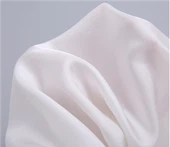 Hvit silke twill stoff